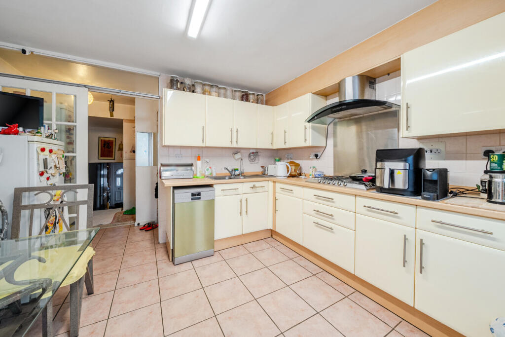 House in London - View 5