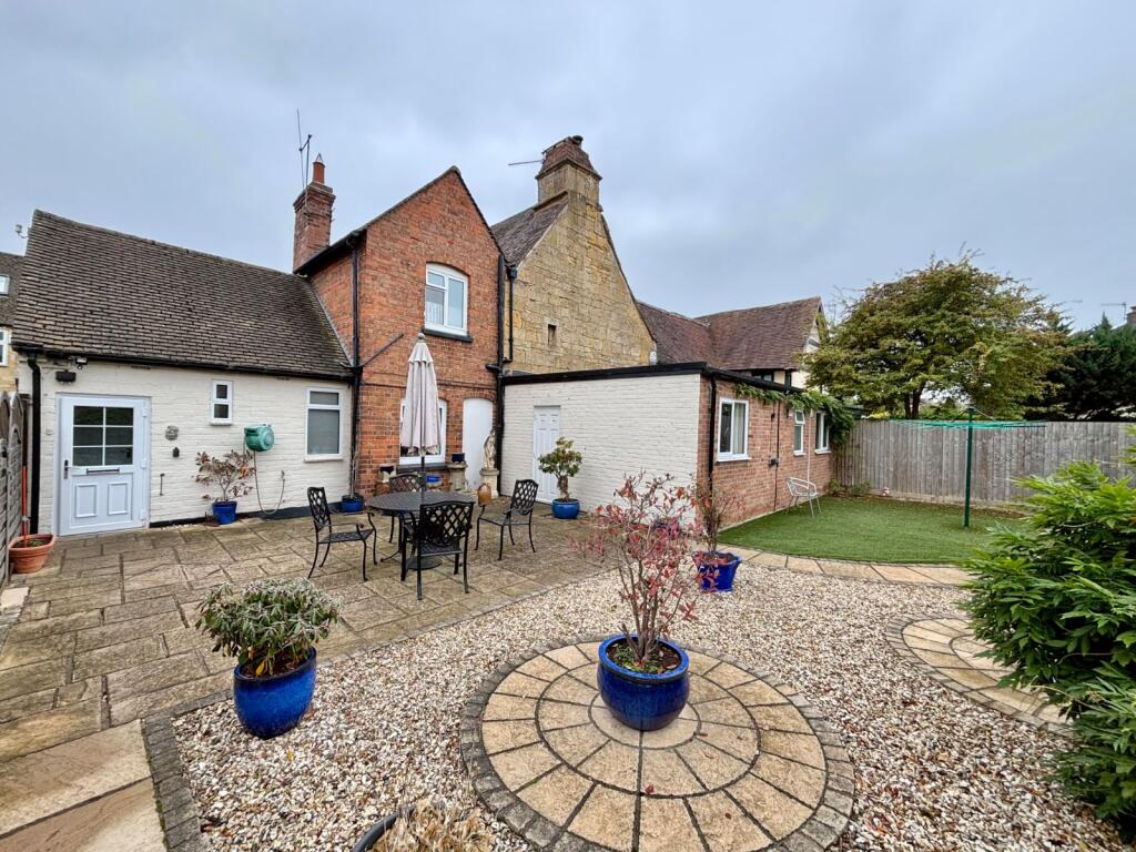 Main image of property: High Street, Honeybourne, Evesham, Worcestershire, WR11