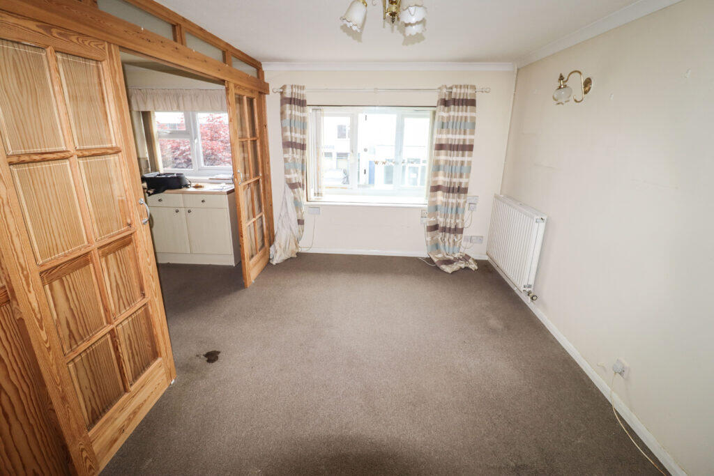 Spencer Close, Hayling Island photo 2