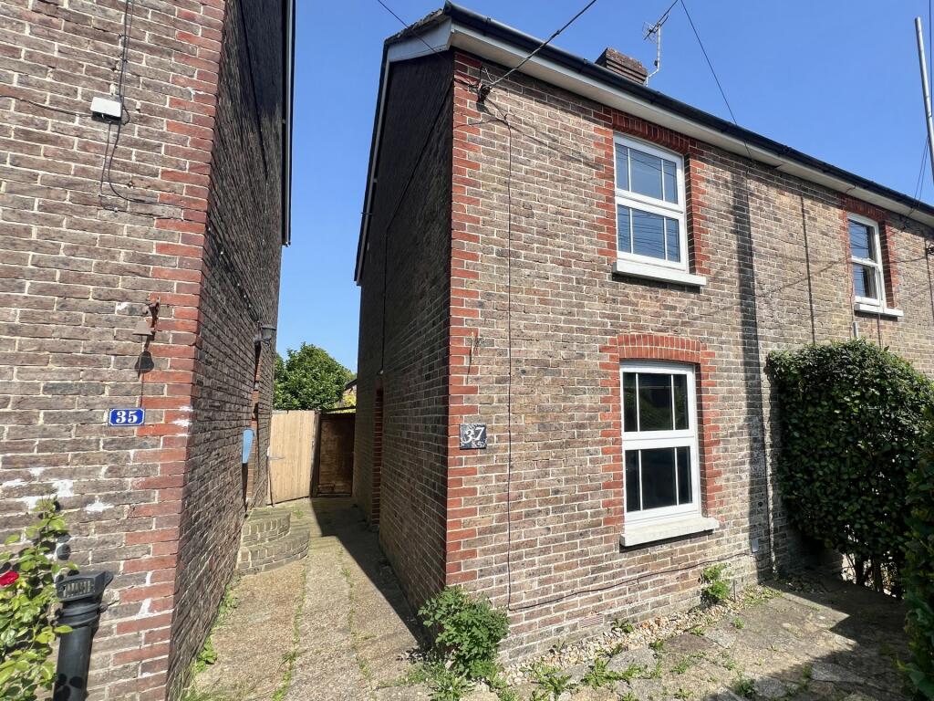 Main image of property: Kents Road, Haywards Heath, RH16