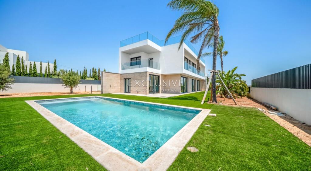 Main image of property: Algarve, Armação de Pera