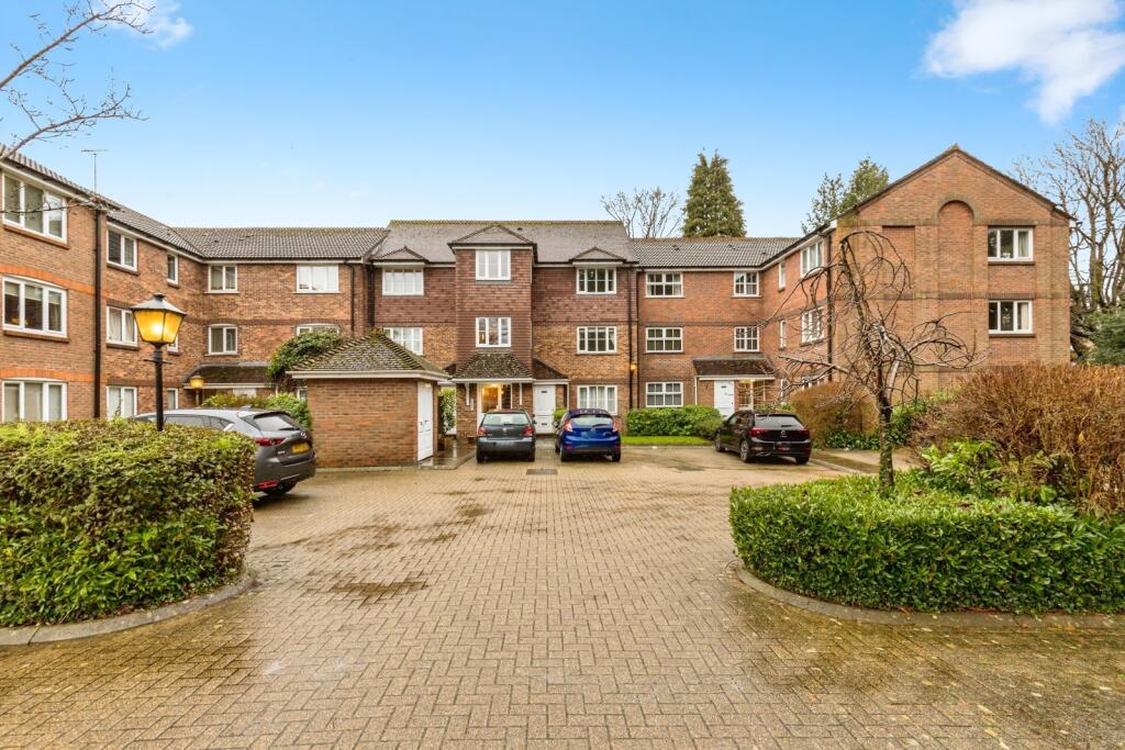 Main image of property: Greenacres, North Parade, Horsham, West Sussex, RH12
