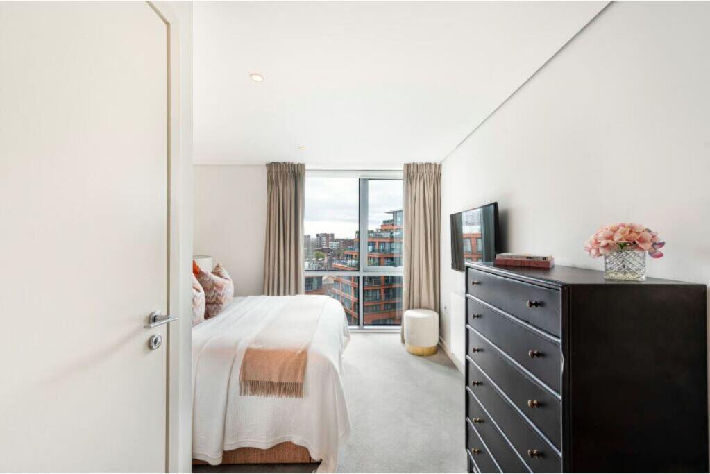 Apartment in London - View 5