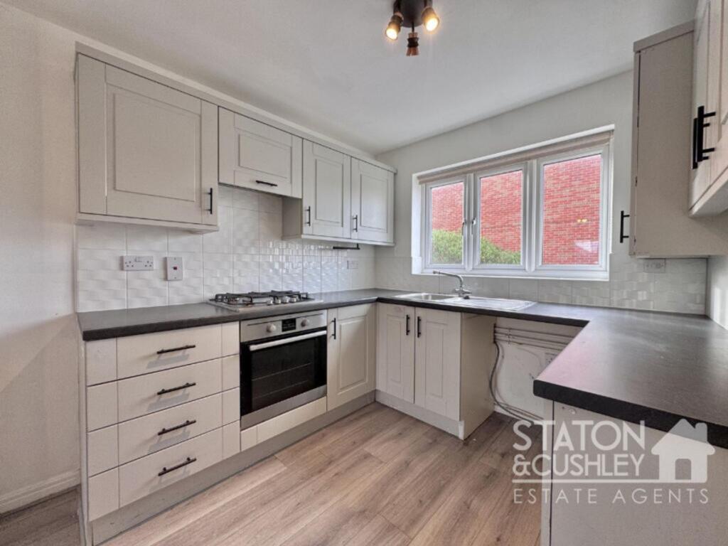 House in Sutton-in-Ashfield, Sutton in Ashfield - View 3