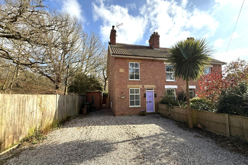 Main image of property: Beccles Road, Fritton, NR31