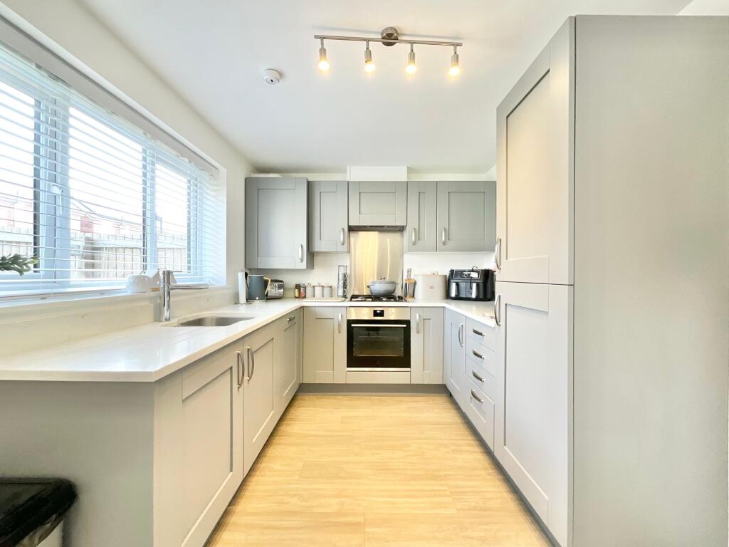 House in Stoke-on-Trent - View 5