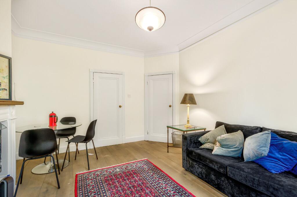Apartment in London - More
