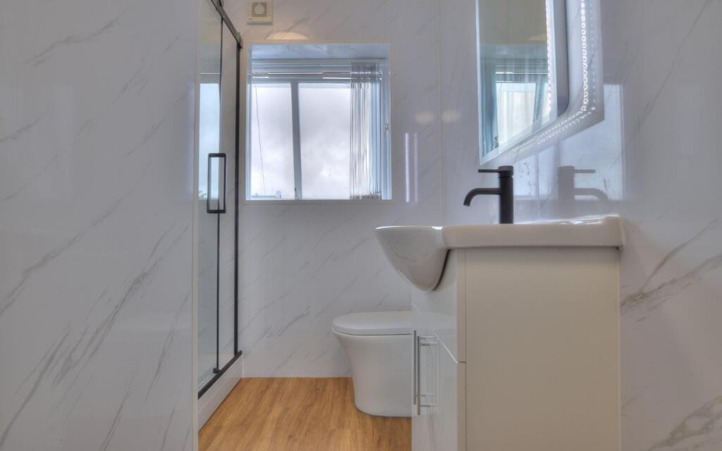 Additional image 5 of Apartment 3, A, Manchester Road, Burnley