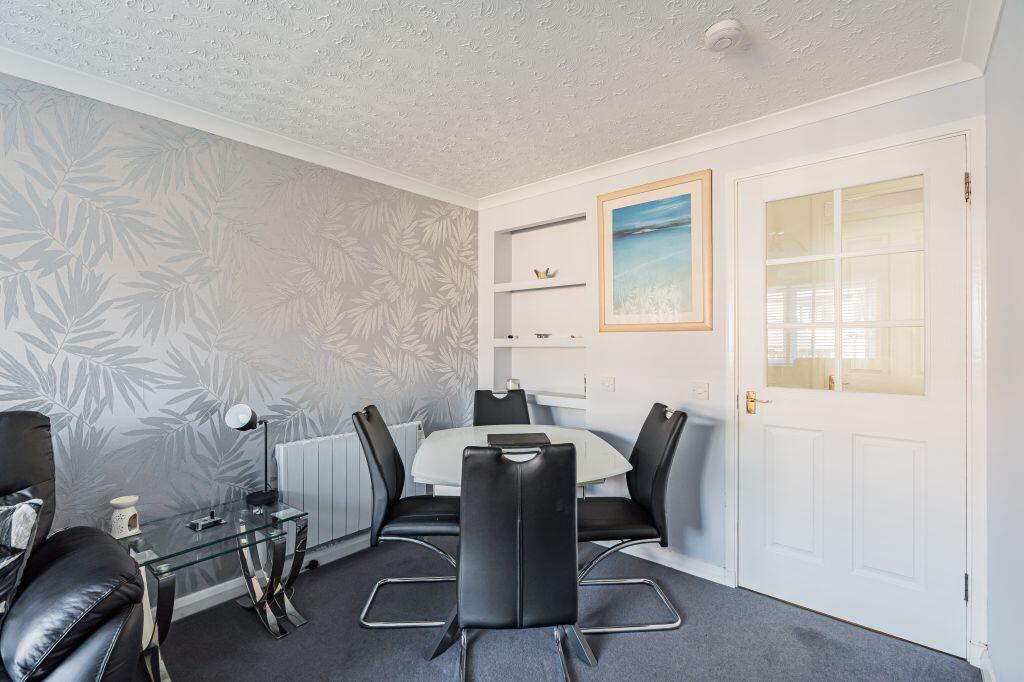 29 Larchfield Neuk, Balerno, EH14 7NL - More