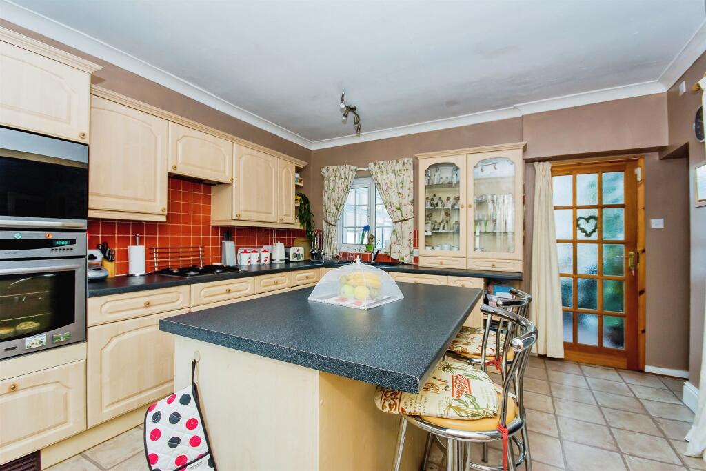 House in North Kesteven, Ruskington - More