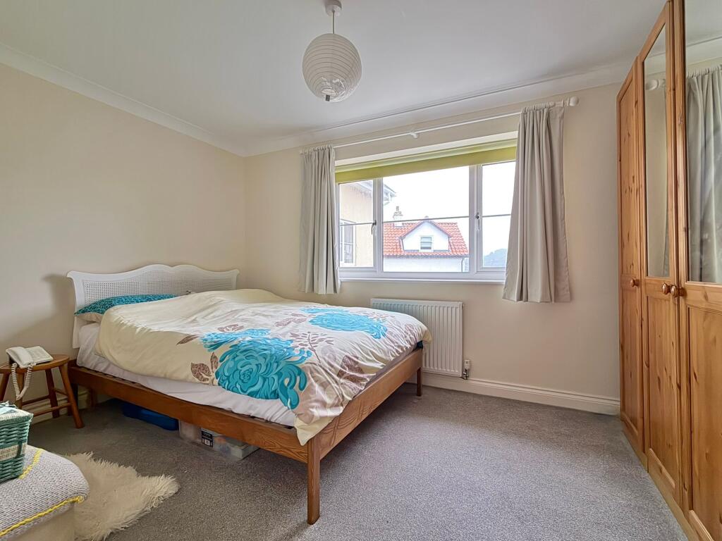 Roundham Road, Paignton, TQ4 photo 4
