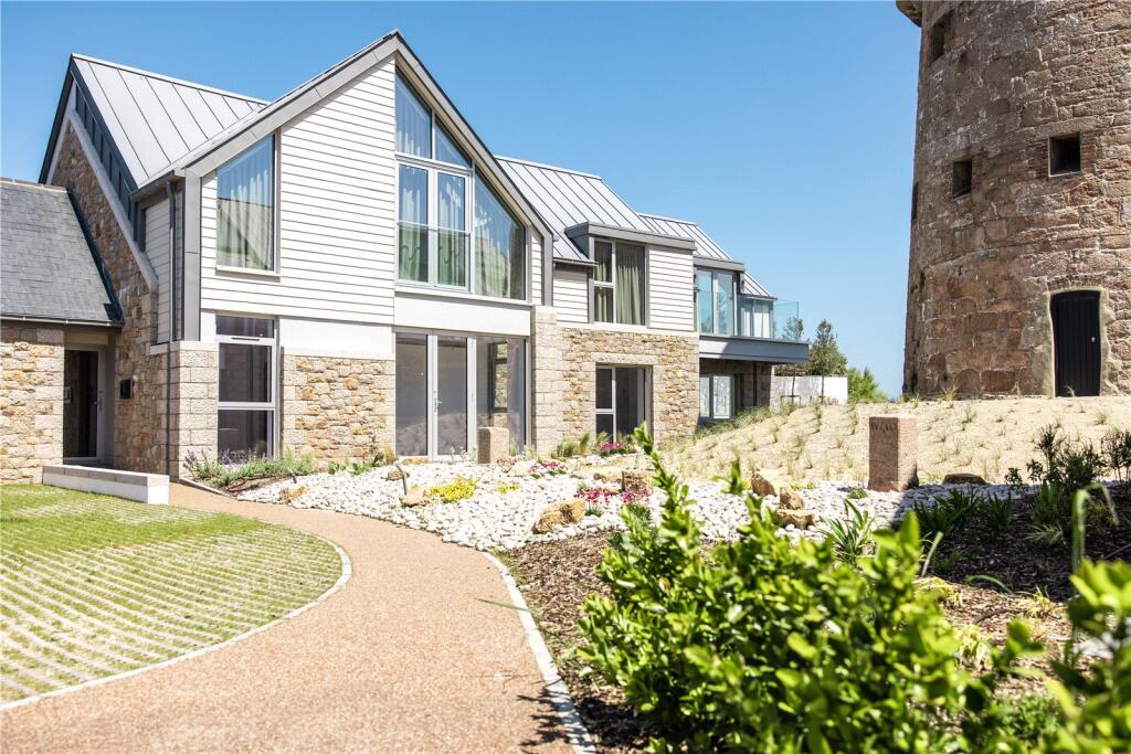 Apartment in Grouville, La Rocque