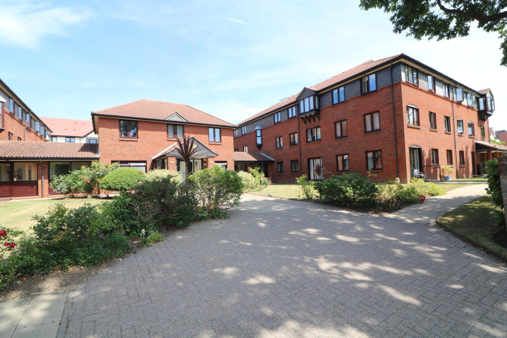 Main image of property: Imperial Avenue, Westcliff on sea