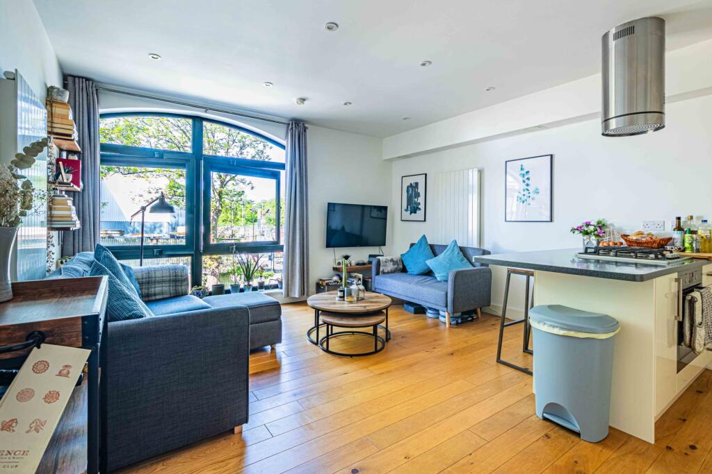 Apartment in Hemel Hempstead, Moorend - More