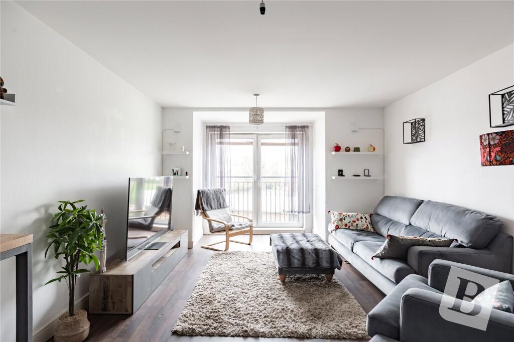 Main image of property: River View, London Road, Wickford, Essex, SS12