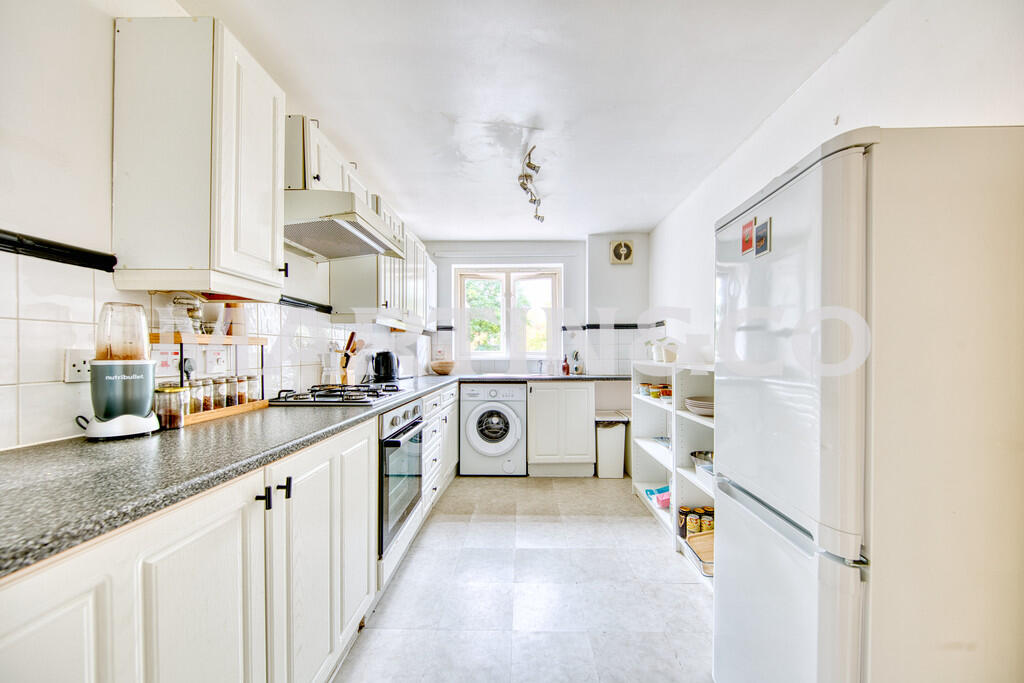 Apartment in London - View 3
