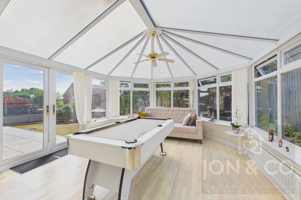 House in Northampton, West Northamptonshire - View 5
