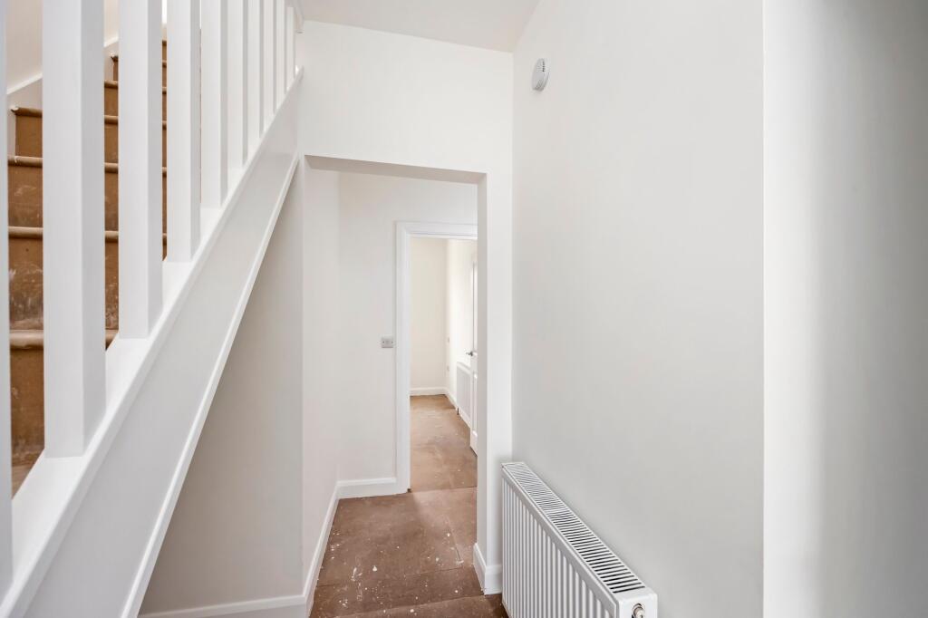 Apartment in Tonbridge - View 3