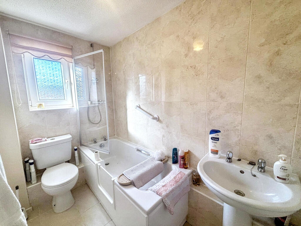 House in North Tyneside, Benton - More