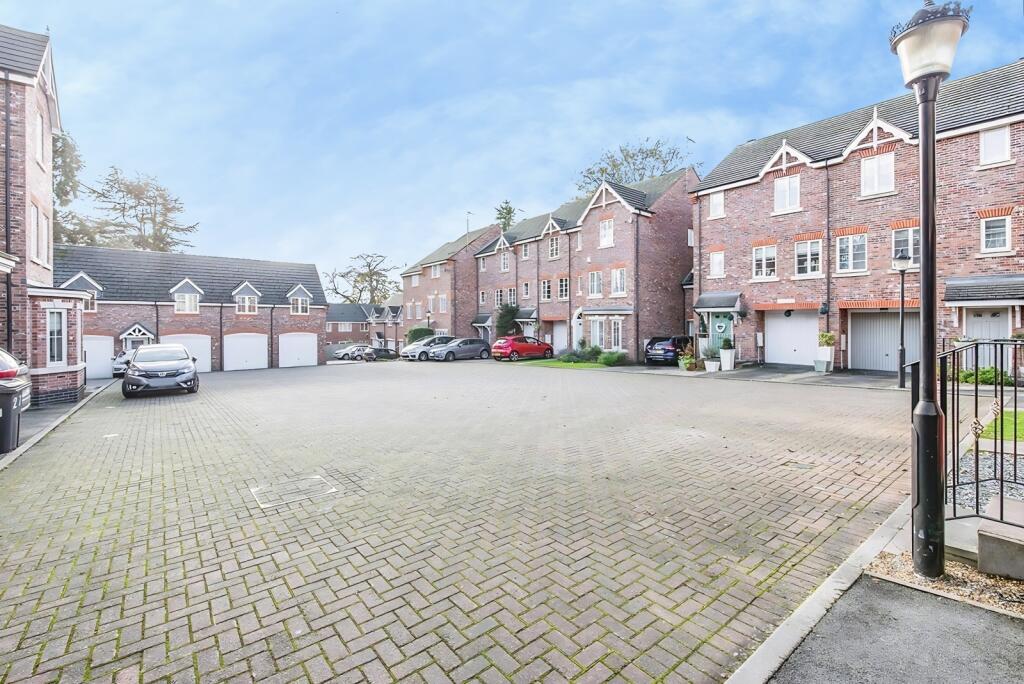 Main image of property: Arguile Place, Hinckley, Leicestershire, LE10