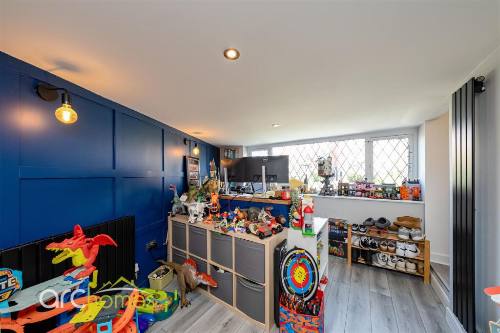 Park Lane, Abram, Wigan - More