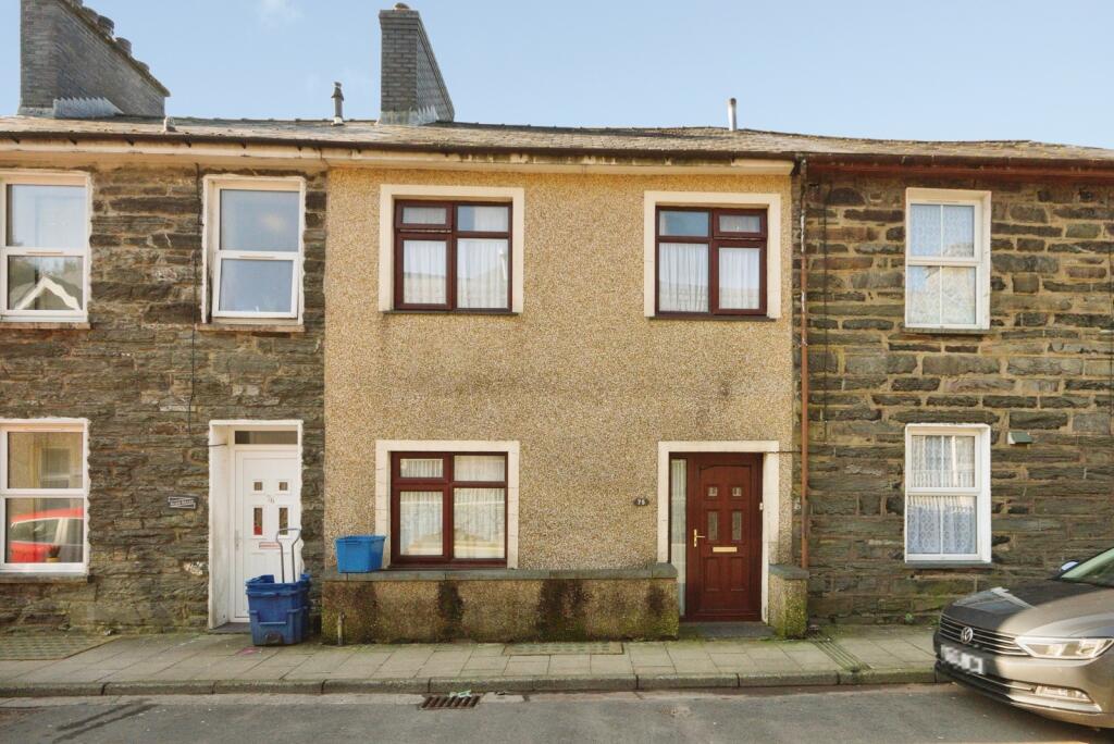 Main image of property: High Street, Blaenau Ffestiniog, Gwynedd, LL41