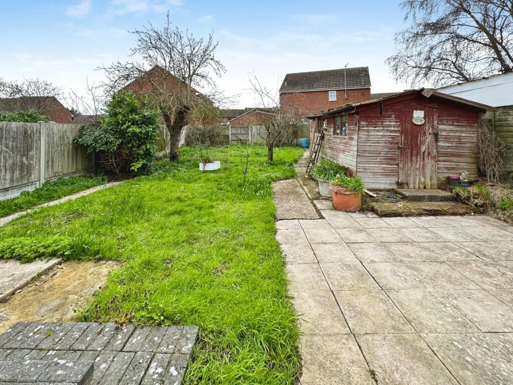 Burrs Road, Clacton-on-Sea, Essex photo 3
