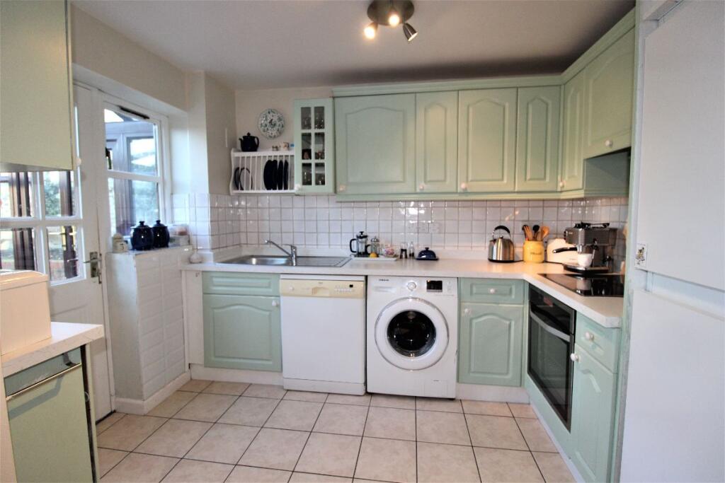 Springbank Court, Stoke Goldington photo 3