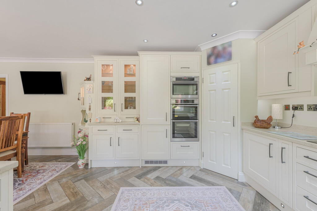 House in Walsall, Streetly - View 4