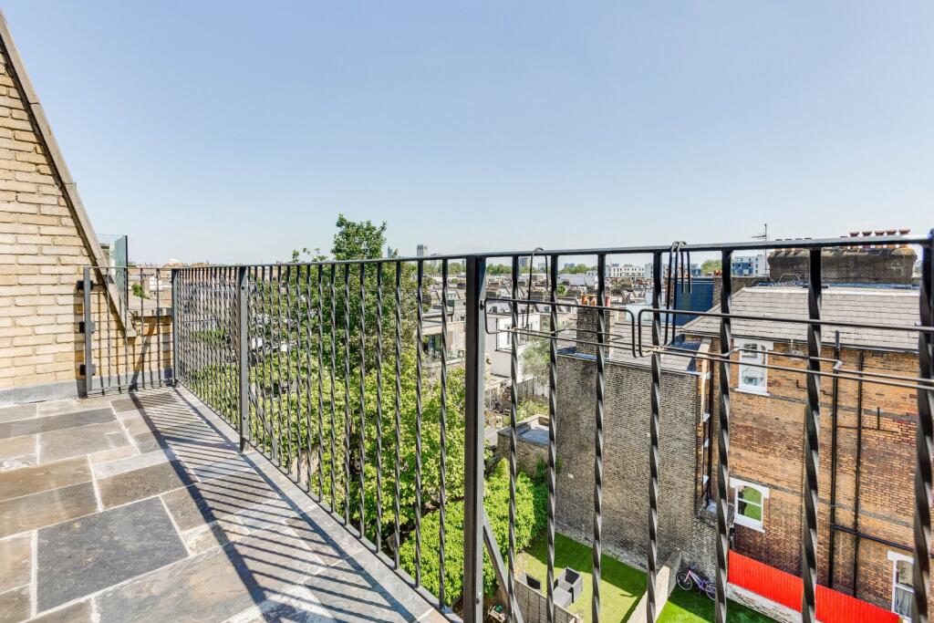 3 bedroom flat for rent