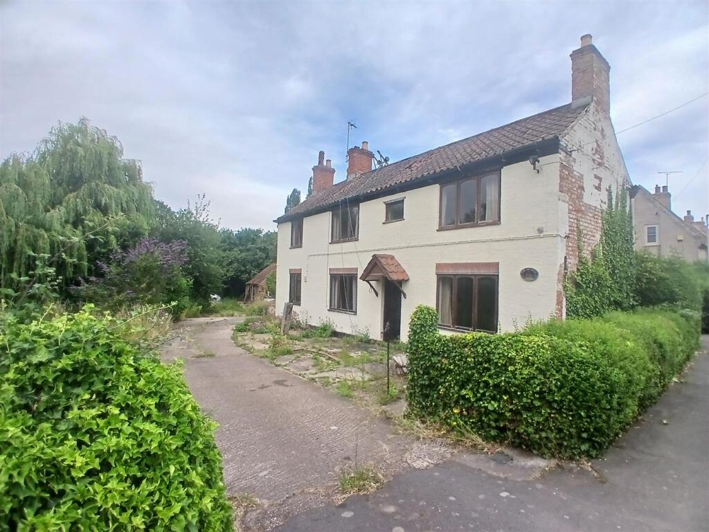 Main image of property: Low Street, East Drayton, Retford