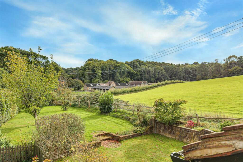 Main image of property: Chart Lane, Brasted