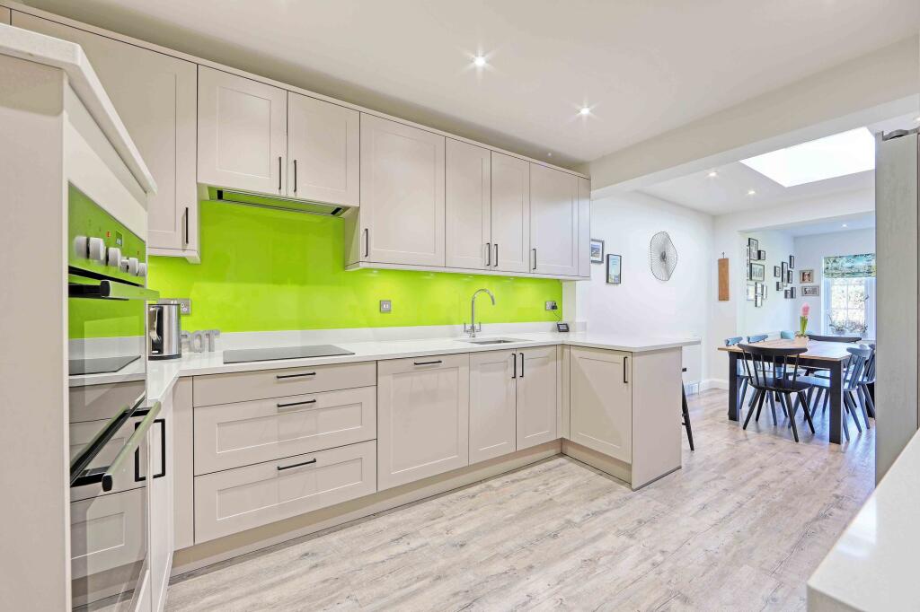 Bedwins Lane, Cookham, SL6 photo 4