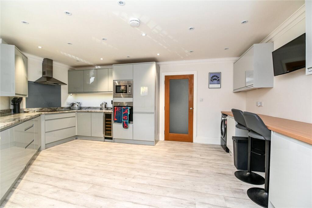 House in New Forest, Ashley, New Milton - More