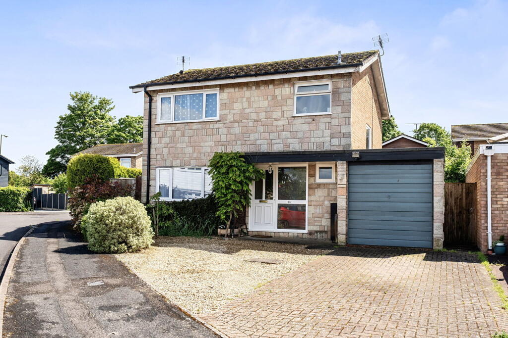 Main image of property: Marigold Close, Basingstoke RG22 5RG