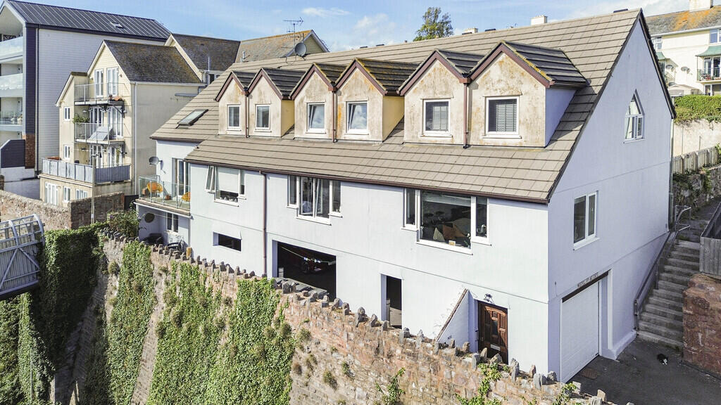 Main image of property: Parson Street, Teignmouth, TQ14 8FH