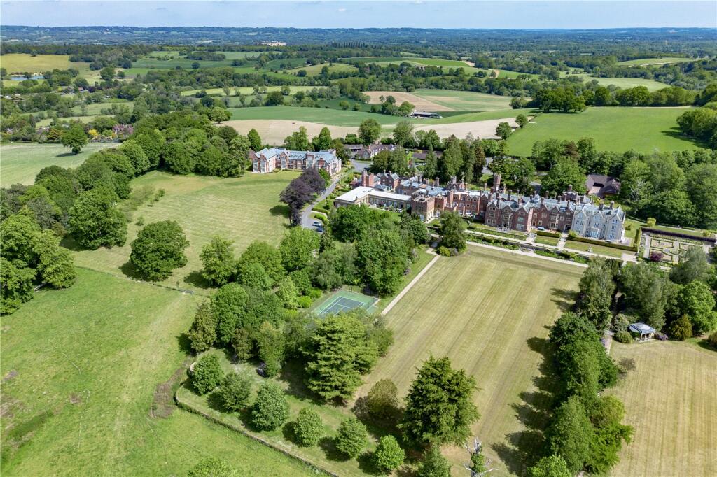Penshurst Road, Penshurst, Tonbridge, Kent, TN11 - View 2