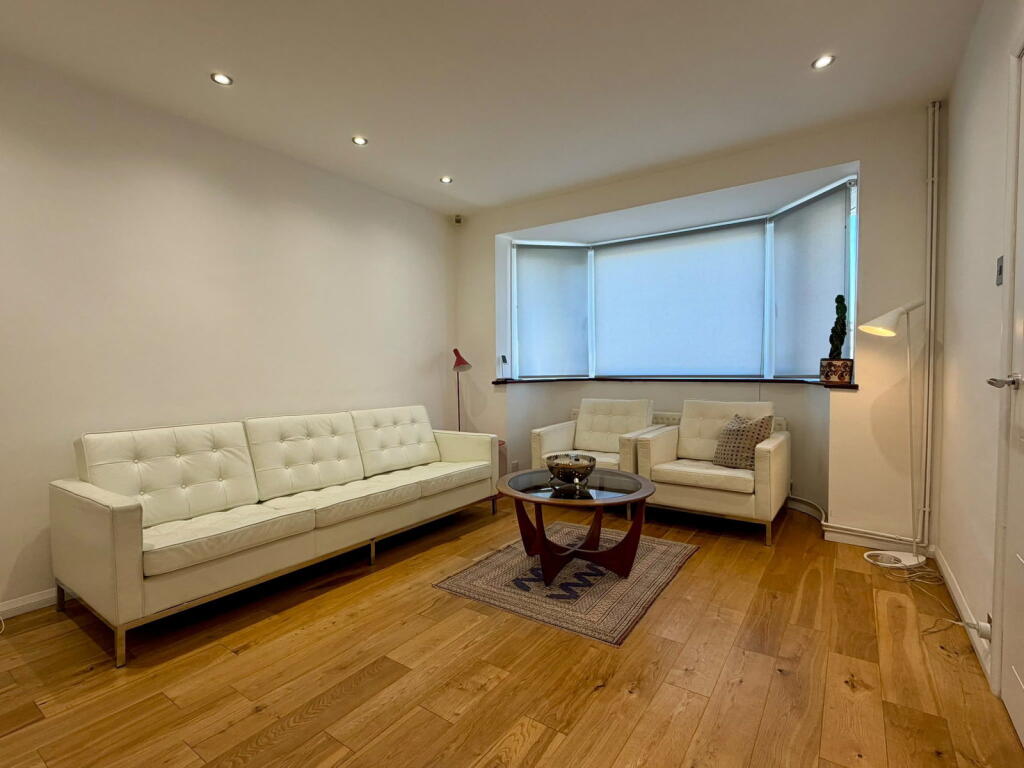 House in Canterbury - View 2