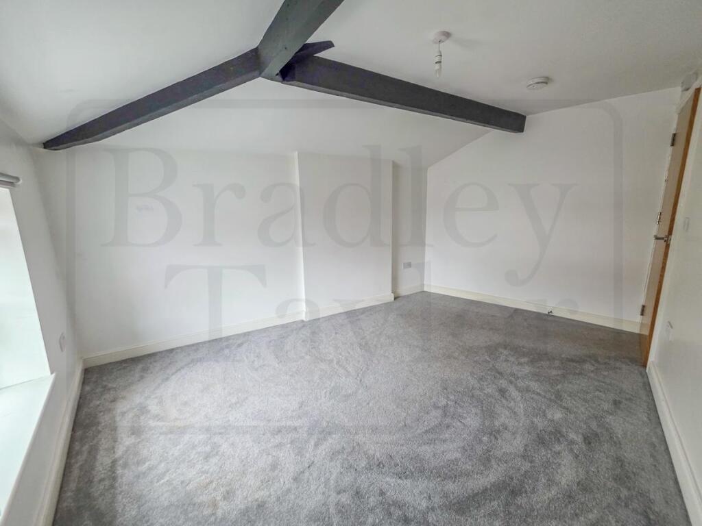 Apartment in Preston - More