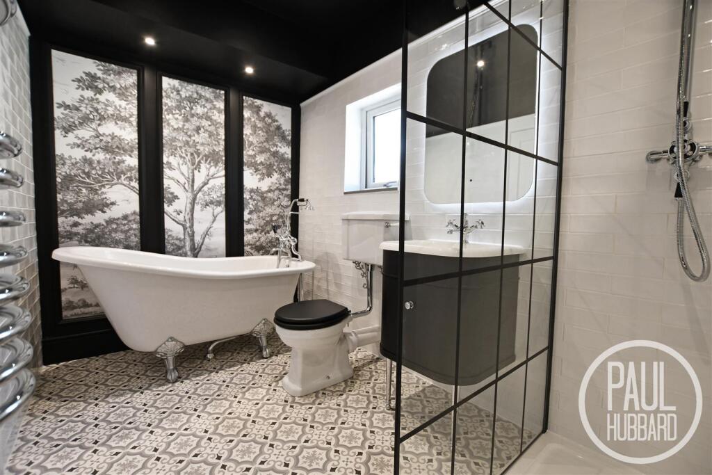 Main image of property: London Road South, Pakefield, NR33