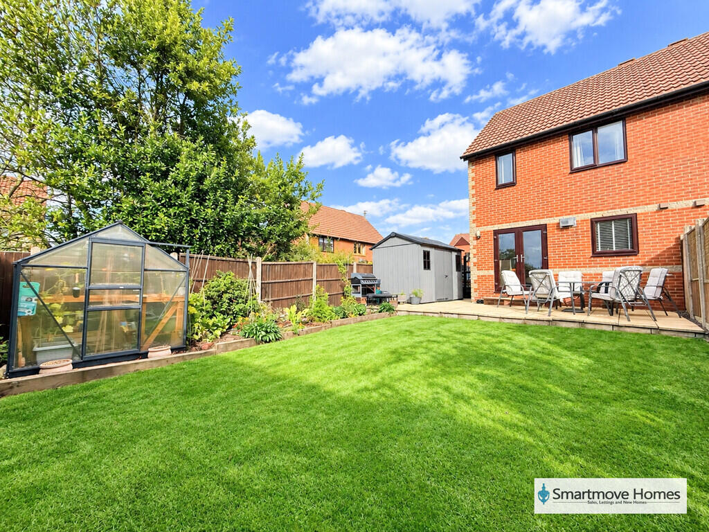 House in Ripley - View 4