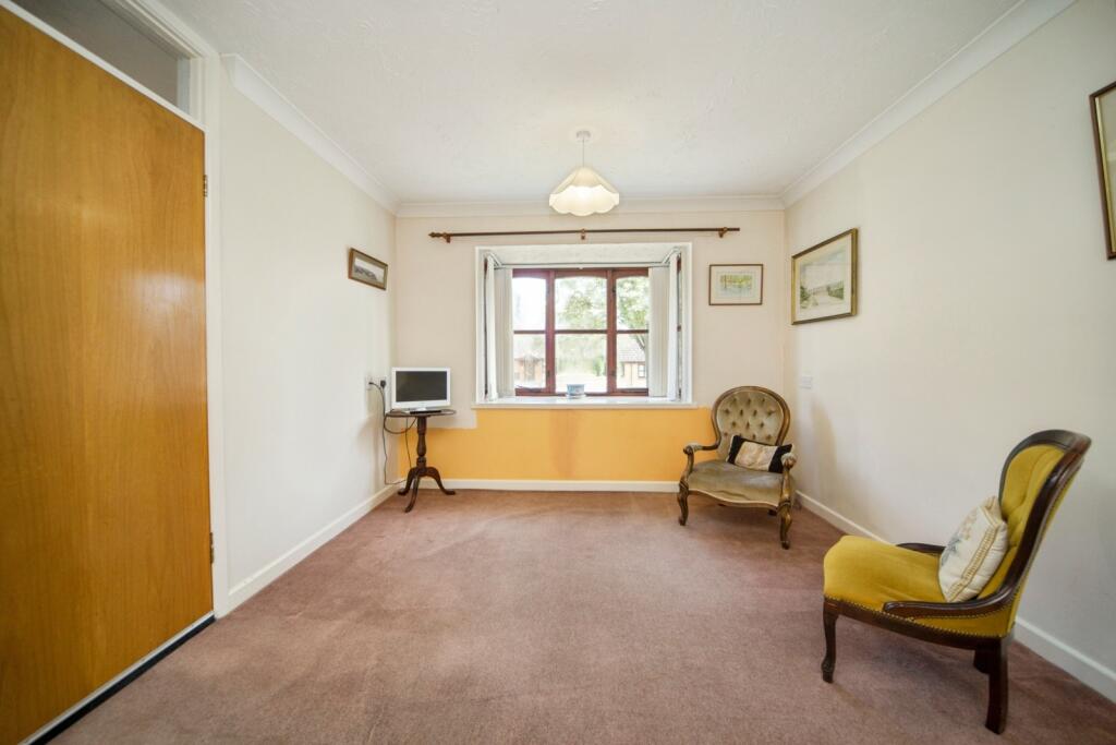 Main image of property: Oaksmere Gardens, Ipswich