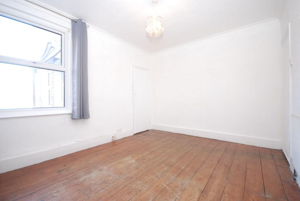 House in Dartford - View 4