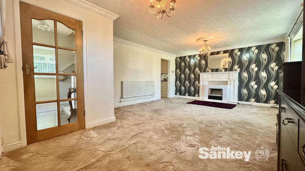 Westfield Drive, Mansfield, NG19 photo 3