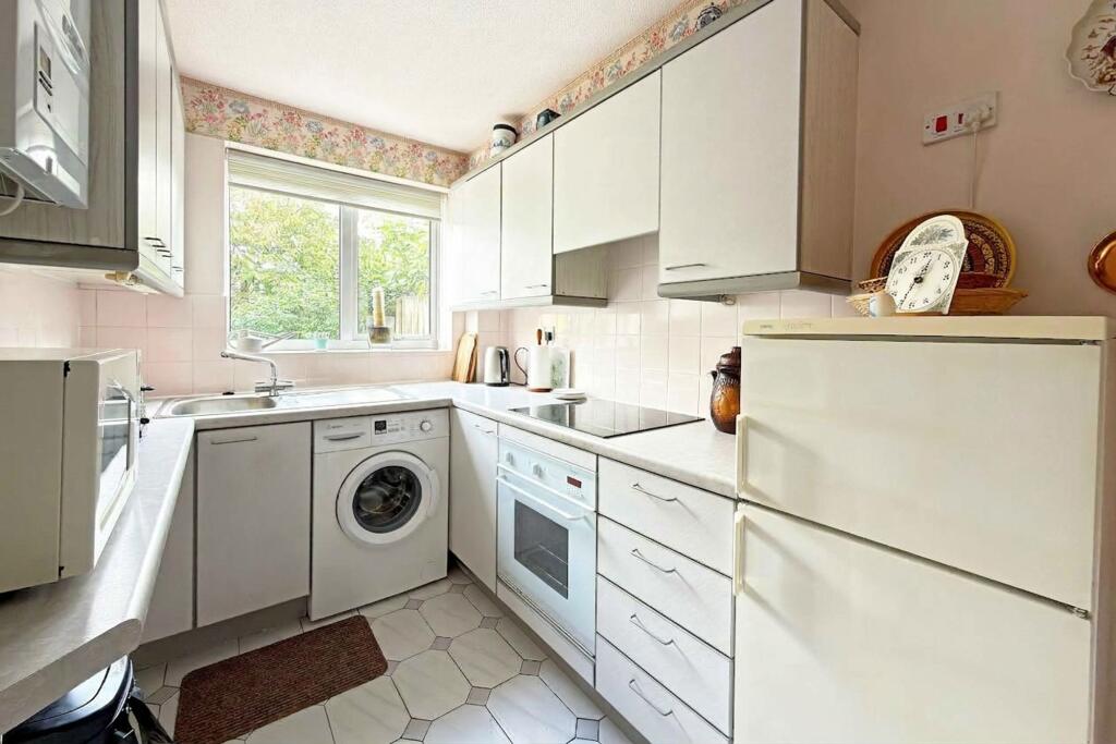 House in Arun, Hammerpot, Angmering - More