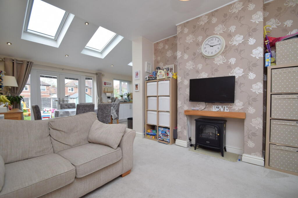 Coventry Avenue, Cheadle Heath photo 3