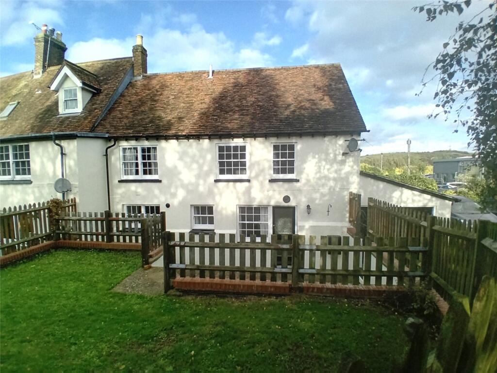 Main image of property: Halfmoon House, London Road, Dunstable, LU6