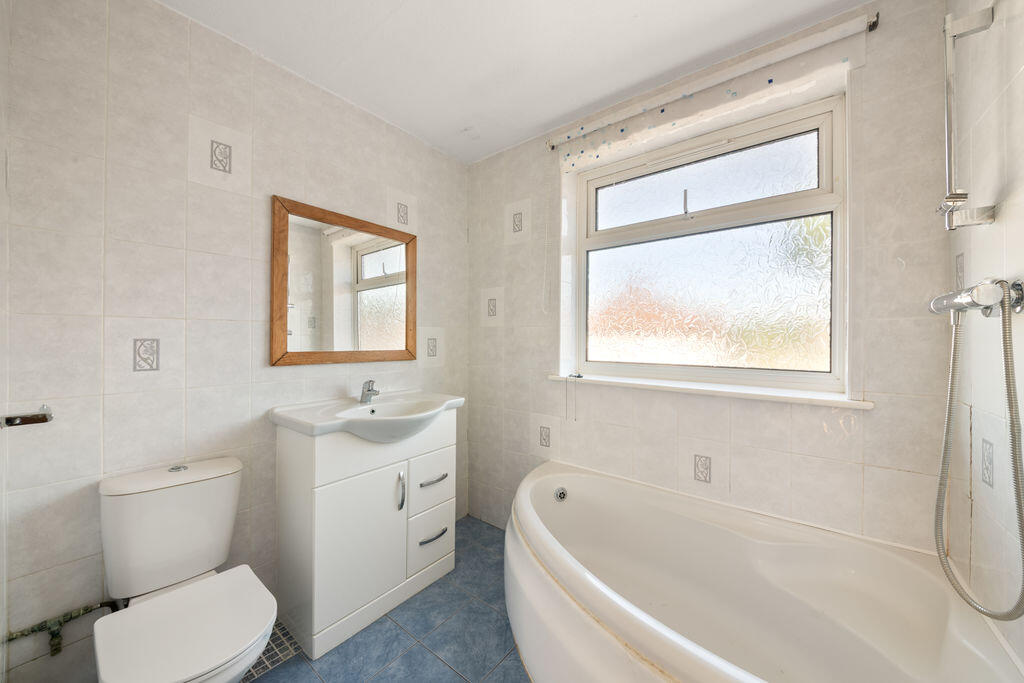 Oriel Way, Northolt - More