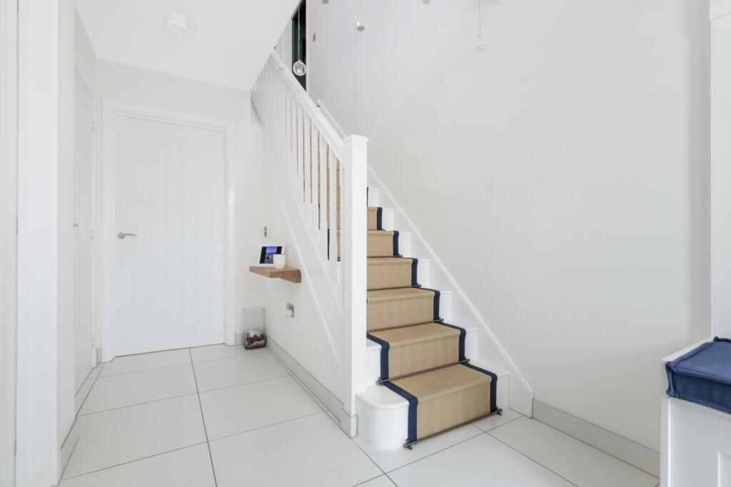 House in Paisley, Renfrewshire - View 2