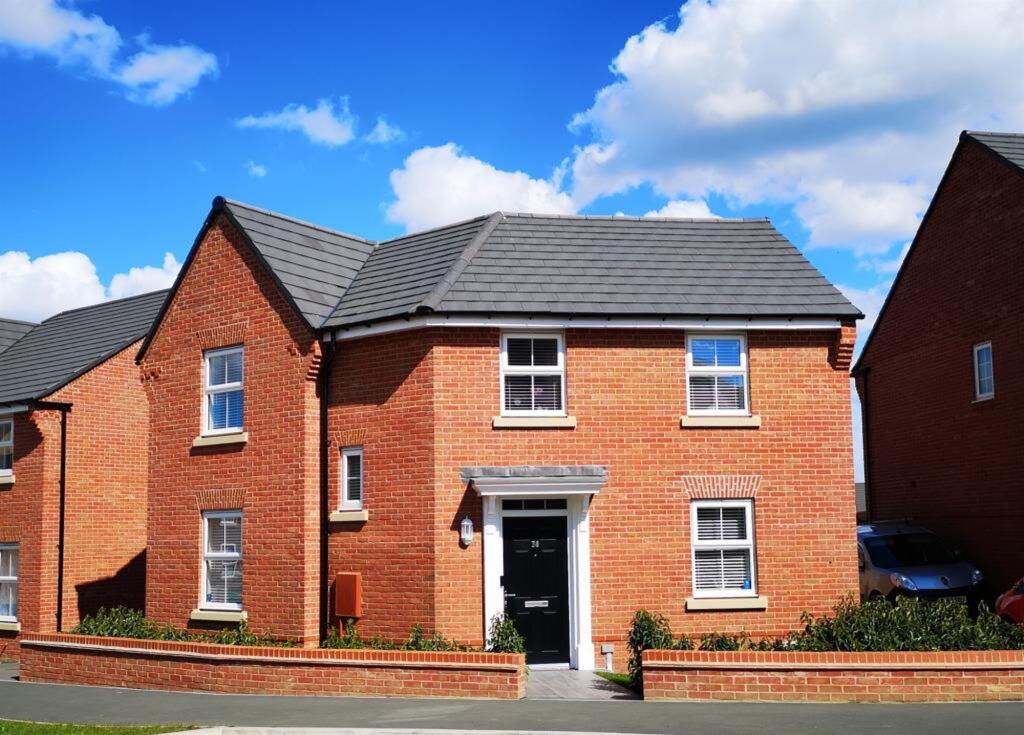 Main image of property: Fitz Hugh Crescent, Eagle Farm South, MK17